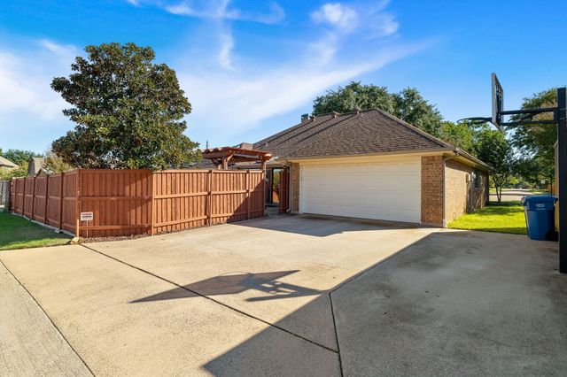 732 Greenway Drive, Coppell, TX 75019