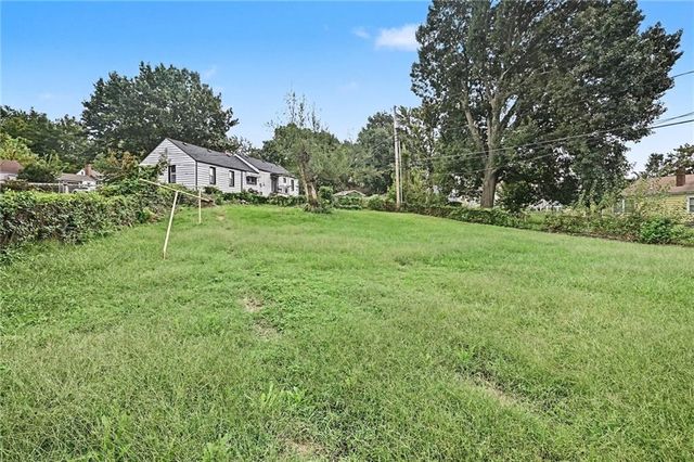 4013 valley Way, Independence, MO 64052