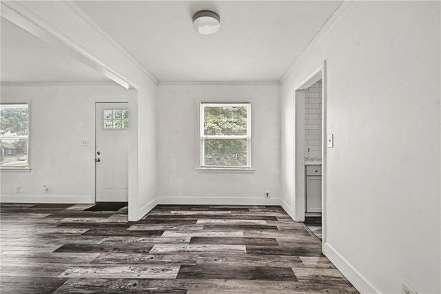 4013 valley Way, Independence, MO 64052
