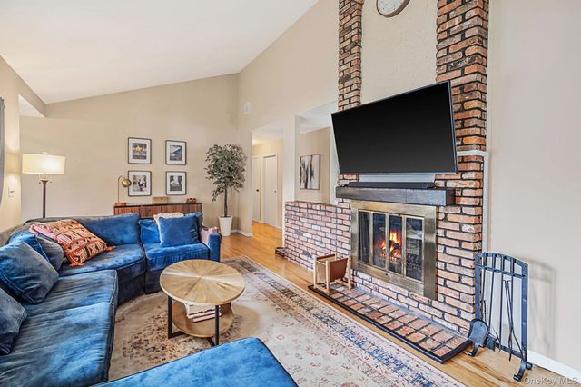 57 Henry Avenue, Selden, NY 11784