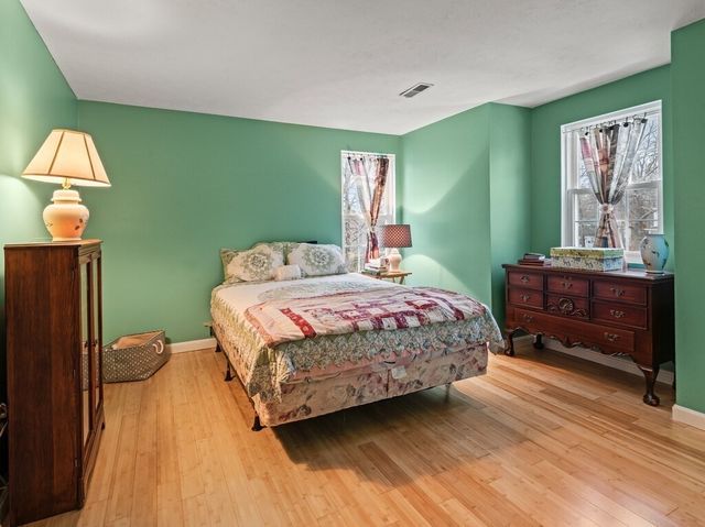 5 Shearson Dr, Shrewsbury, MA 01545