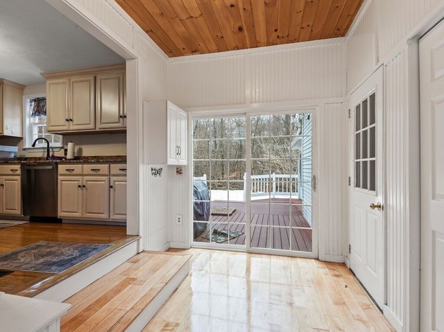 5 Shearson Dr, Shrewsbury, MA 01545