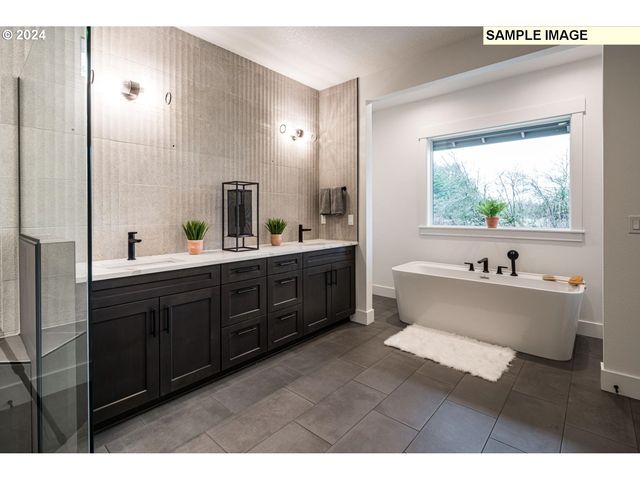 Ne Bell Rd, Newberg, OR 97132