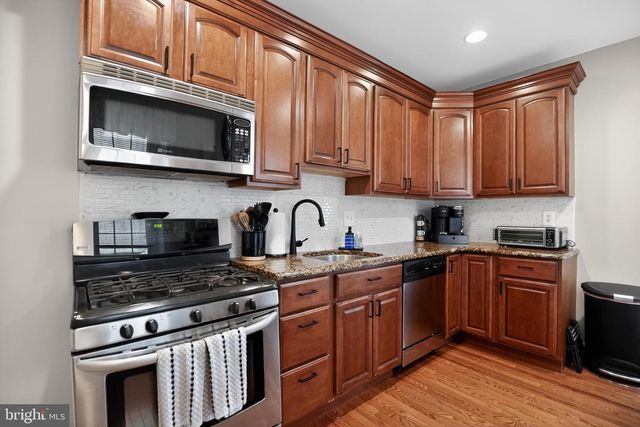 259 LAURISTON ST, Philadelphia, PA 19128