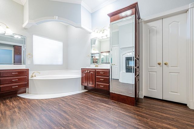 4705 Woodbar Court, Midland, TX 79707