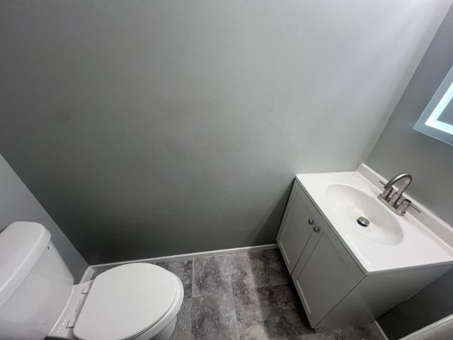 8941 48th Avenue N, New Hope, MN 55428