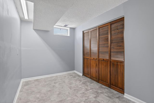 8941 48th Avenue N, New Hope, MN 55428