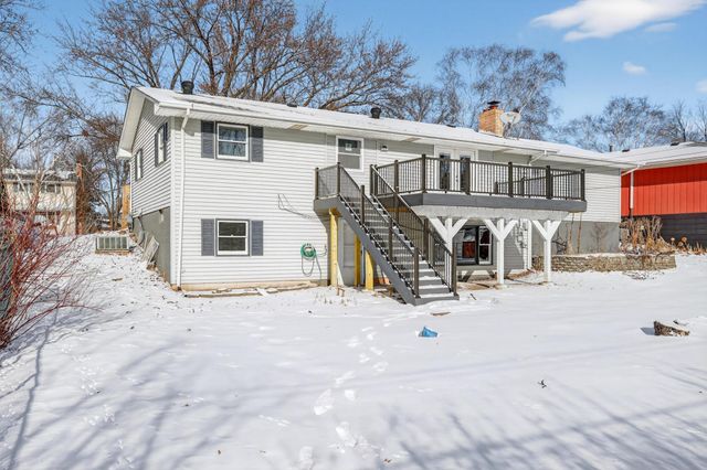 8941 48th Avenue N, New Hope, MN 55428