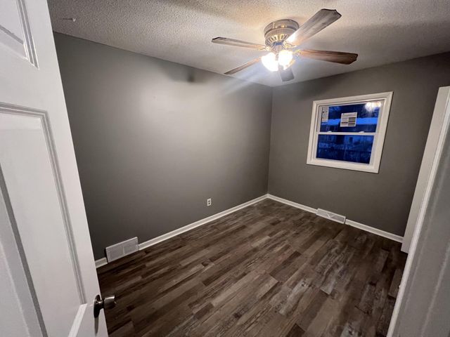 8941 48th Avenue N, New Hope, MN 55428