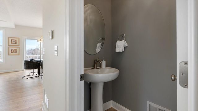 1969 S Lusitano Street, Shakopee, MN 55379