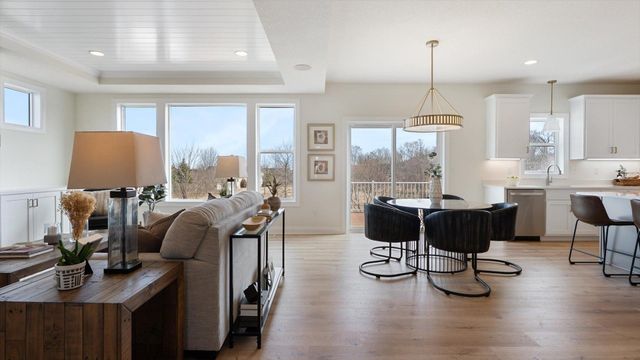 1969 S Lusitano Street, Shakopee, MN 55379