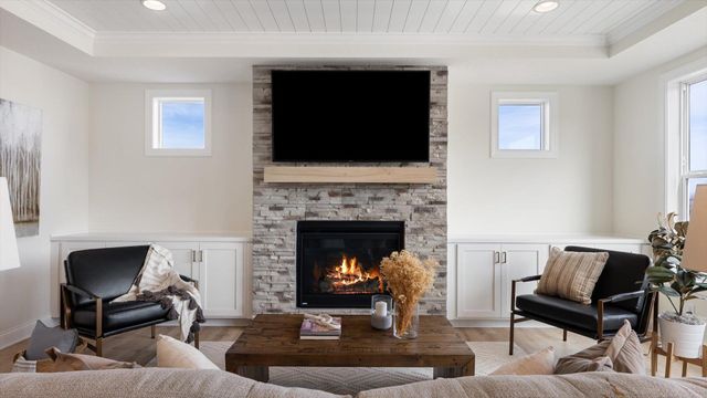 1969 S Lusitano Street, Shakopee, MN 55379