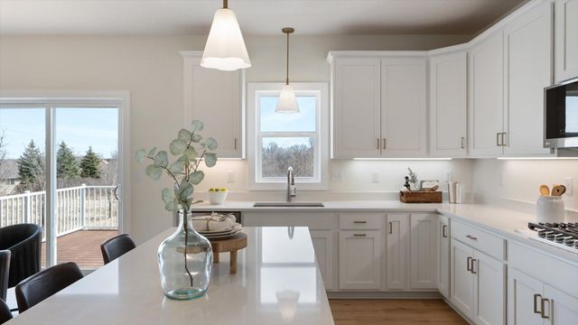 1969 S Lusitano Street, Shakopee, MN 55379