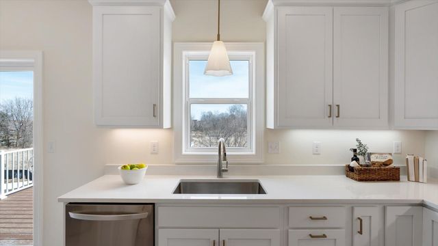 1969 S Lusitano Street, Shakopee, MN 55379