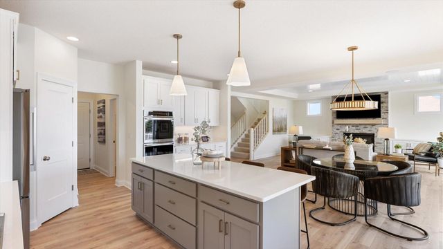 1969 S Lusitano Street, Shakopee, MN 55379