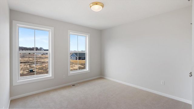 1969 S Lusitano Street, Shakopee, MN 55379