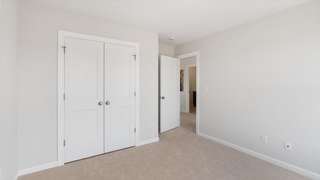 1969 S Lusitano Street, Shakopee, MN 55379