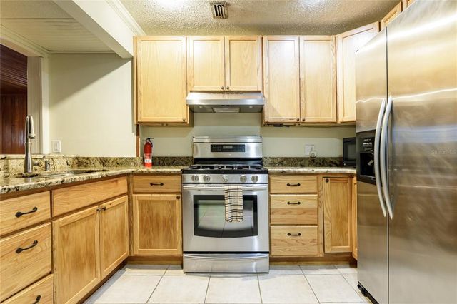 3108 SW 2ND COURT, Gainesville, FL 32601