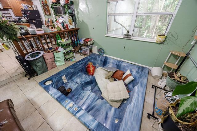 3108 SW 2ND COURT, Gainesville, FL 32601