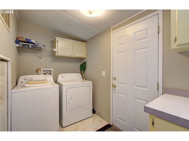 28614 West Ln, Ocean Park, WA 98640