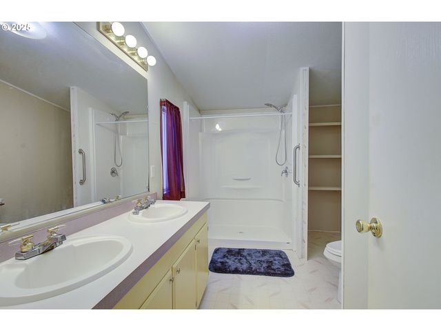 28614 West Ln, Ocean Park, WA 98640