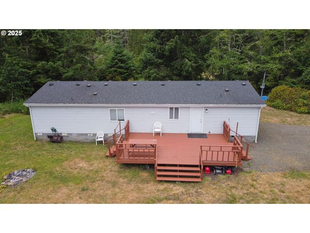 28614 West Ln, Ocean Park, WA 98640