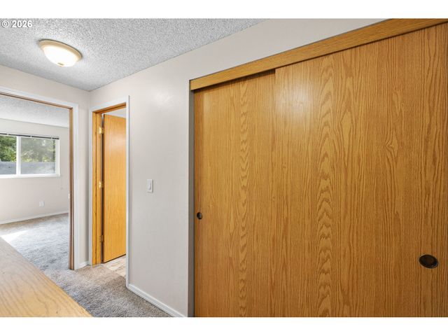 13216 Ne SALMON CREEK Ave, Vancouver, WA 98686