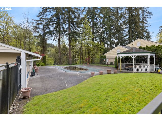 13216 Ne SALMON CREEK Ave, Vancouver, WA 98686