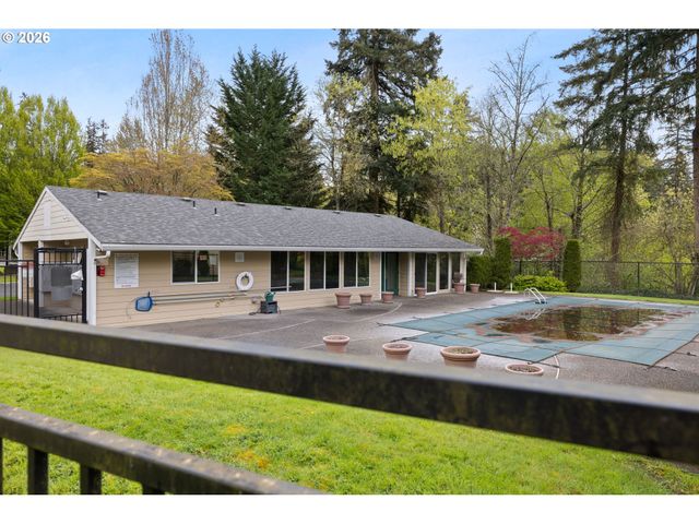 13216 Ne SALMON CREEK Ave, Vancouver, WA 98686