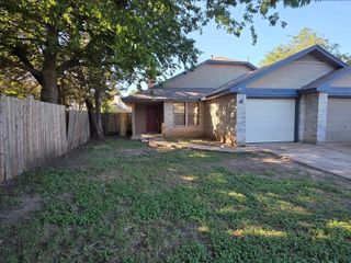 12302 Los Indios TRL A, Austin, TX 78729