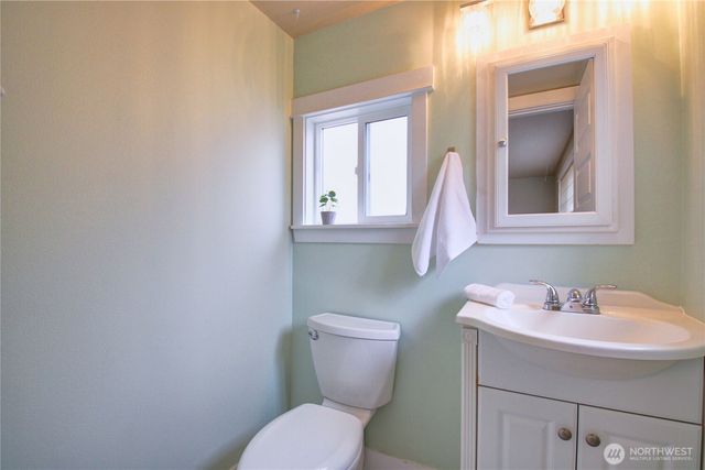 315 N Baker Street, Mount Vernon, WA 98273