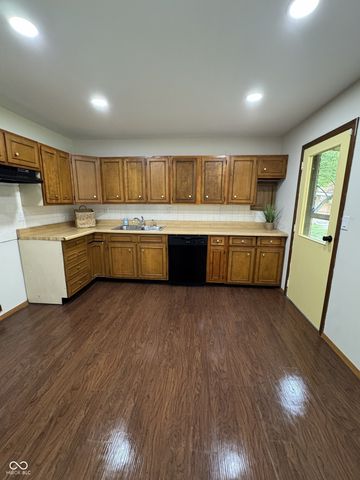 7856 Wysong Drive, Indianapolis, IN 46219