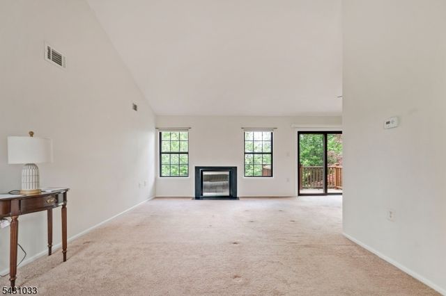37 Wood Duck Ct, Allamuchy Twp., NJ 07840