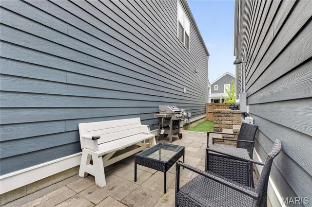 3221 Camp Street, St Charles, MO 63301