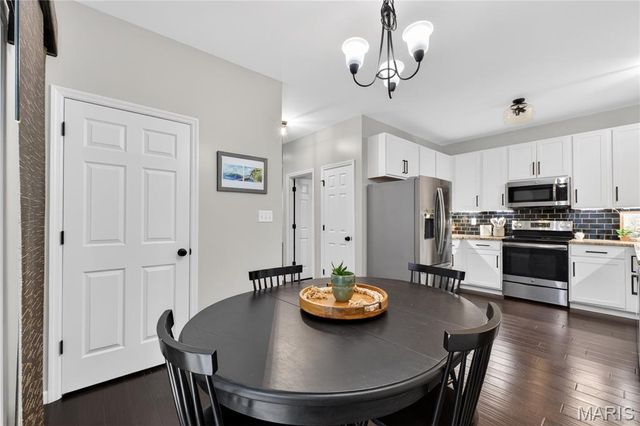 3221 Camp Street, St Charles, MO 63301