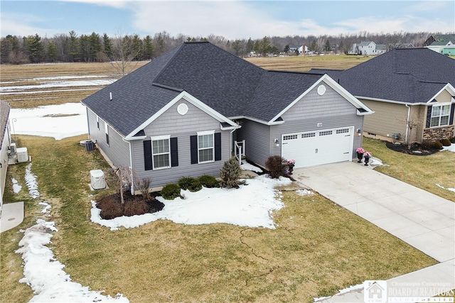 102 Country Club Drive, Grand Island, NY 14072