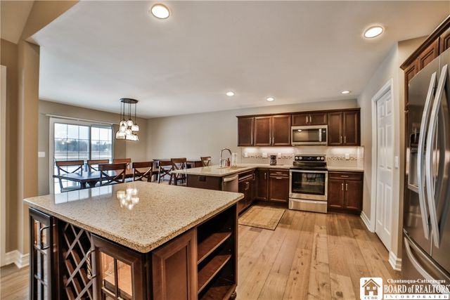 102 Country Club Drive, Grand Island, NY 14072