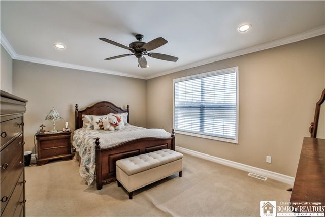 102 Country Club Drive, Grand Island, NY 14072