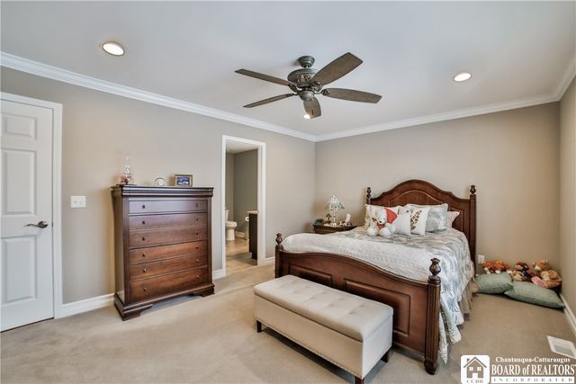 102 Country Club Drive, Grand Island, NY 14072