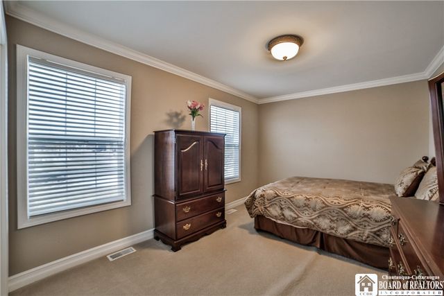 102 Country Club Drive, Grand Island, NY 14072