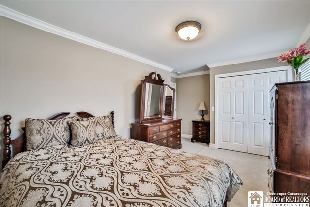 102 Country Club Drive, Grand Island, NY 14072