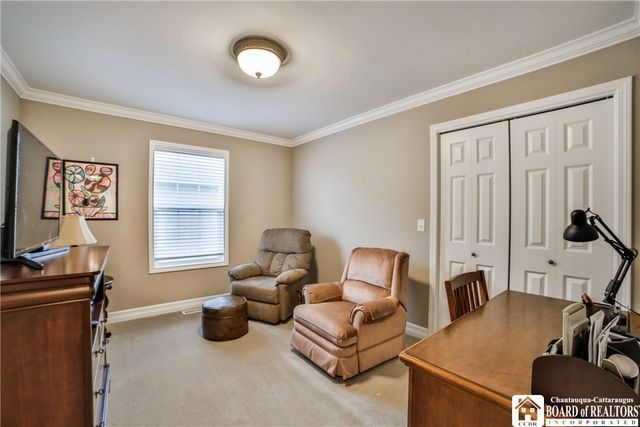 102 Country Club Drive, Grand Island, NY 14072