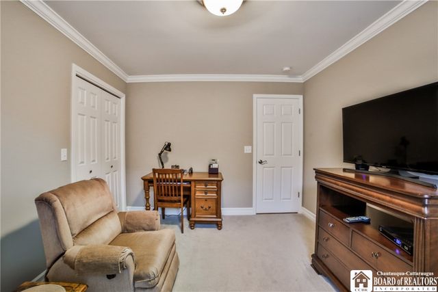 102 Country Club Drive, Grand Island, NY 14072