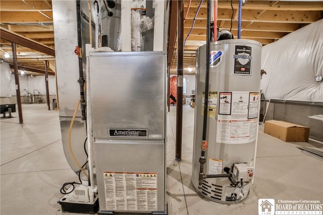 102 Country Club Drive, Grand Island, NY 14072