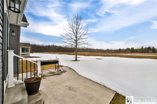 102 Country Club Drive, Grand Island, NY 14072