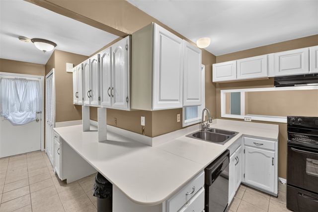 3309 Sunset Drive, Flint, MI 48503