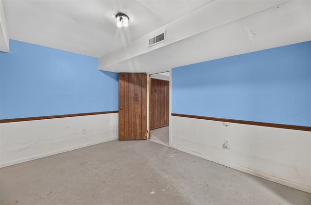 3309 Sunset Drive, Flint, MI 48503