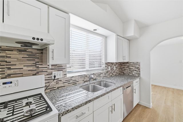 3869 Birchview Court, Las Vegas, NV 89147