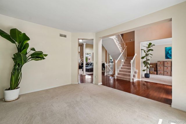 45896 Lathum Drive, Novi, MI 48374