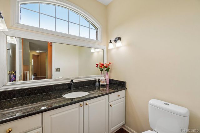 45896 Lathum Drive, Novi, MI 48374